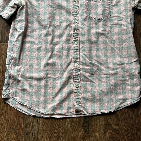 Men's GAP Checkered Shirt | Gingham Shirt | GAP Gingham Button Down Shirt - Picture 6 of 9